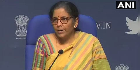 சாலையோர வியாபாரிகளுக்குச் சிறப்புக்கடன் திட்டம்: நிர்மலா சீதாராமன் அறிவிப்பு