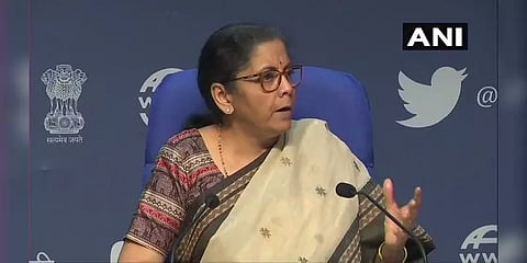 “பாதுகாப்புத்துறை உபகரணப் பொருட்கள் தயாரிப்பில் 74 % அந்நிய முதலீடு” - நிர்மலா சீதாராமன்