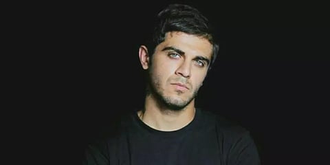 கட்டடத்தின் உச்சியில் நின்று அநாகரிக புகைப்படங்கள் எடுத்த தடகள வீரர் கைது..!