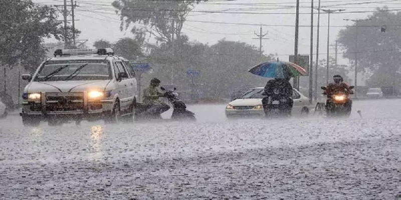 அடுத்த 48 மணி நேரத்தில் இடியுடன் கூடிய மழைக்கு வாய்ப்பு: எங்கெல்லாம் தெரியுமா..?