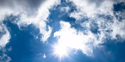 தமிழகத்தில் இன்று 10 இடங்களில் சதமடித்த வெயில்