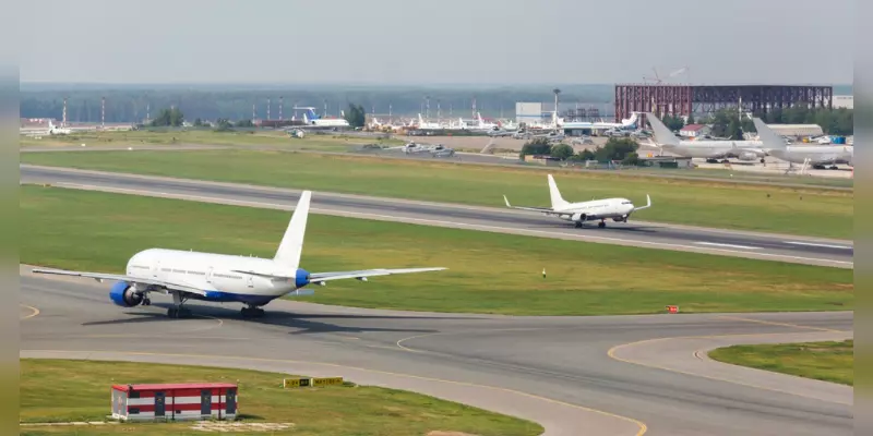 விமானக் கட்டணம் 60% உயர்வு : பயணிகள் அதிர்ச்சி