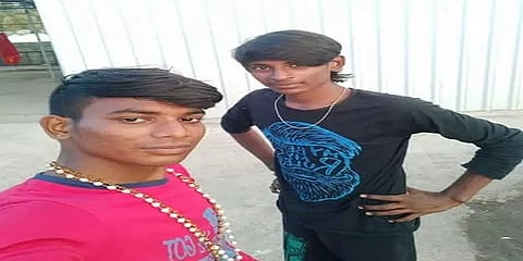 திருச்செந்தூர்: மதுவில் விஷம் கலந்து குடித்து உயிரை மாய்த்த இளைஞர்கள்..!