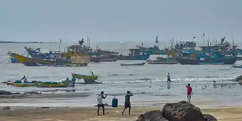 இன்று மாலை உருவாகிறது நிசர்கா புயல்: மீனவர்களுக்கு எச்சரிக்கை!