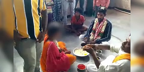 சிறுமியைத் திருமணம் செய்த இளைஞர்..! - மணமகன், பெற்றோர் மீது வழக்குப்பதிவு