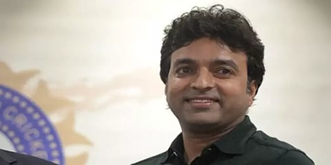 "செலவைக் குறைத்து இருக்கிறோம் சம்பளத்தை அல்ல" - பிசிசிஐ தகவல் !