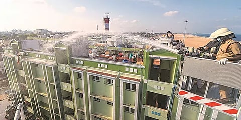 வட சென்னையில் முழு ஊரடங்கா ? அதிகாரிகள் ஆலோசனை