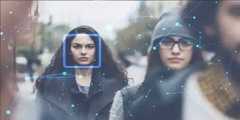 முக அங்கீகார தொழில்நுட்பத்தை போலீஸ் பயன்படுத்த அமேசான் தடை