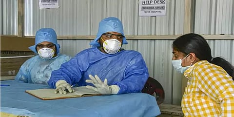 நாளுக்கு நாள் புதிய உச்சம்.. மகாராஷ்டிராவில் வேகமாக பரவும் கொரோனா பாதிப்பு