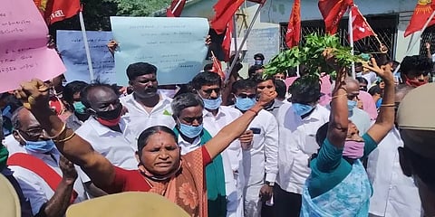 திருச்சியில் போராட்டத்தின் போது சாமியாடிய பெண்கள் - திகைத்து நின்ற அதிகாரிகள்