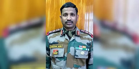 “நாட்டுக்காக மகன் உயிர்த்தியாகம் செய்ததில் மகிழ்ச்சி” - எல்லையில் இறந்த கர்னலின் தாய்