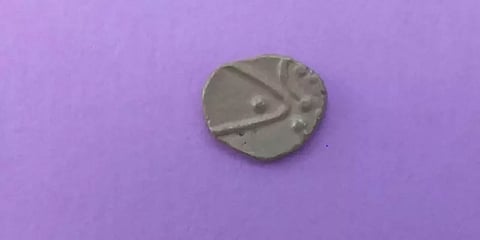 சிவகங்கை: அகரம் தொல்லியல் ஆராய்ச்சியில் தங்க நாணயம் கண்டுபிடிப்பு..!