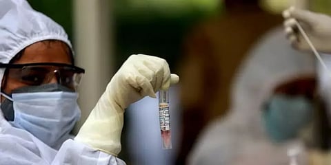 உ.பி. அரசு காப்பகத்தில் 57 சிறுமிகளுக்கு கொரோனா - தொற்றுடையவர்களில் 5 பேர் கர்ப்பிணிகள் !