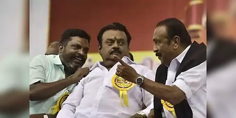 விசாரணைக்கு அழைத்துச் செல்லப்பட்ட தந்தை, மகன் உயிரிழப்பு: அரசியல் கட்சி தலைவர்கள் கண்டனம்