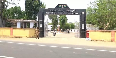 6 பாட்டில் குளுக்கோஸ்; ஆனாலும் 24-வது நாளாக சிறையில் முருகன் உண்ணாவிரதம்