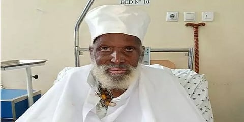 கொரோனாவிலிருந்து மீண்ட நூறு வயதை கடந்த முதியவர்..!