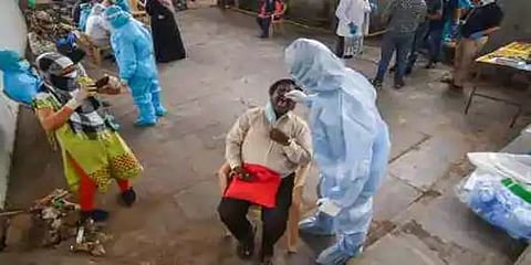 "கிராமப்புறங்களில் மூன்றில் 2 மருத்துவர்கள் முறையான பயிற்சி இல்லாதவர்கள்" - ஆய்வில் தகவல்