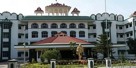 தூத்துக்குடி: காவல் அதிகாரிகள் காத்திருப்போர் பட்டியலுக்கு மாற்றம்