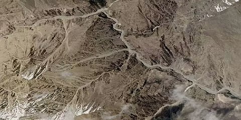 சீனப் படைகள் 2 கிமீ தூரத்திற்கு பின்நோக்கி சென்று விட்டன - மத்திய அரசு மூத்த அதிகாரி