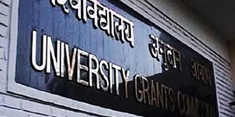 “இறுதியாண்டு தேர்வுகளை பல்கலைக்கழகங்கள் செப்டம்பருக்குள் நடத்த வேண்டும்”-யுஜிசி