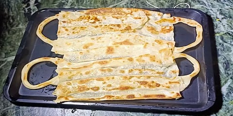 பரோட்டாவில் முகக்கவசம்.. விழிப்புணர்வில் அசத்தும் மதுரை உணவகம்..!