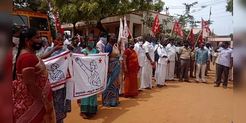 உடன் பணிபுரியும் பெண்ணுக்கு பாலியல் அச்சுறுத்தல் : செயற்பொறியாளர் மீது புகார்..!