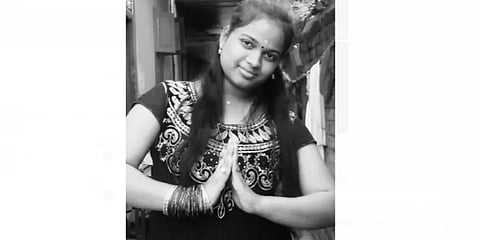 “பெற்றோரால் ஆபத்து, என்னை கூட்டிப்போங்க, பயமா இருக்கு”: உயிரிழந்த பெண்ணின் கடைசி வரிகள்..!