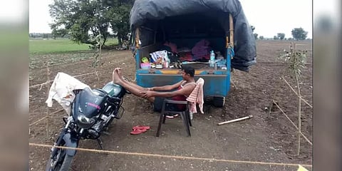 ‘நெகட்டிவ்’ வந்தும் தனிமைப்படுத்தி கொண்ட ராணுவ வீரர்: பொறுப்பான செயலை பாராட்டும் கிராமம்..