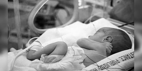 கொரோனாவால் ஒன்றரை வயது குழந்தை உயிரிழப்பு : மொத்தம் 64 பேர் மரணம்