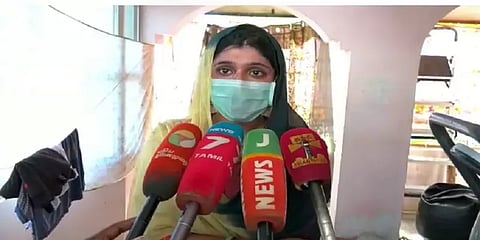 “பியூட்டி பார்லர் என நினைத்தோம்; ஆனால்..” - முன்னாள் பெண் காவலருக்கு நேர்ந்த விபரீதம்