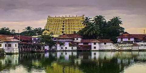 அனந்த பத்மநாப சுவாமி கோயிலும், மறைந்திருக்கும் மர்மங்களும்!!