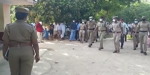 ராணுவ வீரர் வீட்டில் அரங்கேறிய இரட்டை கொலை; 70 சவரன் நகை கொள்ளை - போலீசார் தீவிர விசாரணை