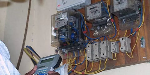 ஊரடங்கு காலத்தில் மின்கட்டணம் கணக்கீட்டு முறையை எதிர்த்த வழக்கு தள்ளுபடி