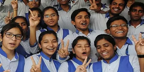 12-ஆம் வகுப்பு தேர்வு முடிவுகள் : மாவட்ட வாரியாக தேர்ச்சி விகிதம்