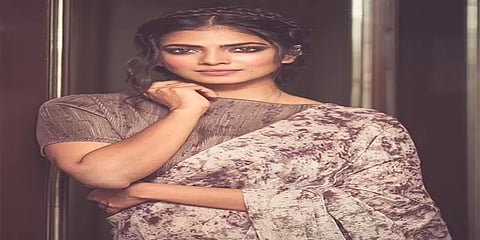 ’மாஸ்டர்’ ஹீரோயின் மாளவிகா மோகனன் நடிக்க விரும்பும் ஹீரோ!