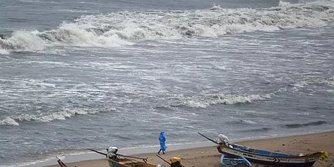 காற்று வீசக்கூடும் - மீனவர்களுக்கு எச்சரிக்கை விடுத்த வானிலை மையம்