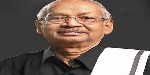 'கல்வி நிறுவனங்கள், கோவில்கள் திறப்பது மக்களின் உயிரோடு விளையாடுவதே' - கி.வீரமணி