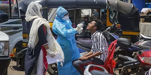 ஒரே நாளில் 10,000-க்கும் அதிகமான பாதிப்பு.. மகாராஷ்டிராவை அச்சுறுத்தும் கொடூர கொரோனா..!