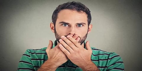 விக்கல் விடாம வருதா? - இப்படி செய்து பாருங்க!