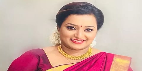 ’ஸ்வப்னாவின் வங்கி லாக்கரில் சிக்கிய ஒரு கிலோ தங்கம்’ விசாரணை அதிகாரிகள் பறிமுதல்