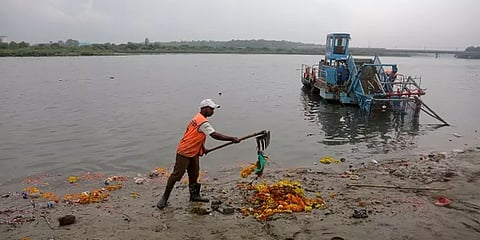 யமுனை மாசடைவதற்கு ஹரியானா, உ.பி தொழிற்சாலை கழிவுகள்தான் காரணம் - டெல்லி அமைச்சர்