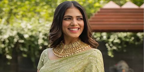 ’தனுஷுடன் நடிக்க ஆசை’ பிறந்தநாள் வாழ்த்துகளுடன் மாளவிகா மோகனன் ஓபன் டாக்!