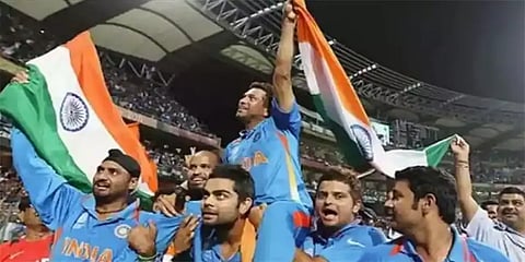 'சச்சினை ஏன் நாங்கள் தோளில் சுமந்து மைதானத்தில் வலம் வந்தோம்’ விராட் கோலி நினைவுகள்..!