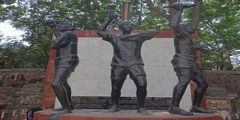 உரிமைக்காக போராடிய புதுச்சேரி பஞ்சாலை தொழிலாளர்களின் நினைவு நாள் இன்று