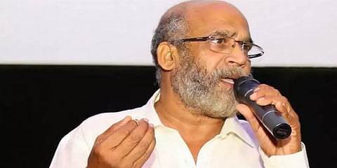 இந்து மதம் குறித்து அவதூறு பரப்புவதாக புகார் : திரைப்பட இயக்குநர் வேலுபிரபாகரன் கைது