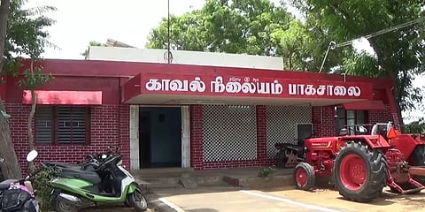 “அதிகாரிகள் டார்ச்சரால்தான் இந்த முடிவு” - தபால்காரர் தூக்கிட்டு தற்கொலை