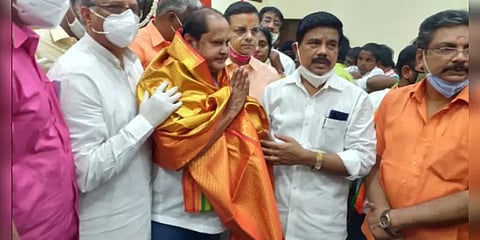 “வாரிசு அரசியல் மாறி குடும்ப அரசியல் நடக்கிறது” : எம்.எல்.ஏ கு.க.செல்வம்