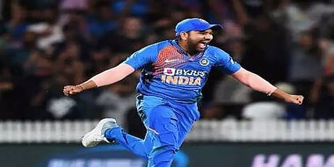 "என் வாழ்க்கையிலேயே இத்தனை நாள்கள் பேட்டை தொடாமல் இருந்ததில்லை"-ரோகித் சர்மா !