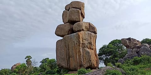 செஞ்சியில் வெடிவைத்து தகர்க்கப்படும் வரலாற்றுச்சின்னங்கள்..வேலி அமைத்து பாதுகாக்க கோரிக்கை