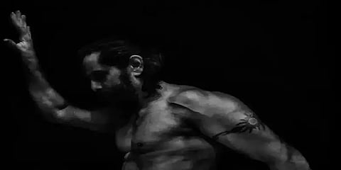 புதிய கெட்டப்பில் விக்ரம்: சமூகவலைதளங்களில் ரசிகர்கள் உற்சாகம்